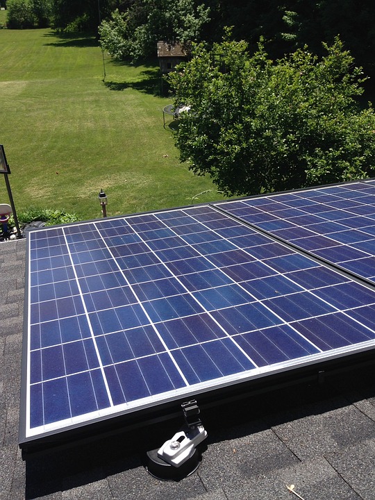 Cutting Energy Bills in Half: The Benefits of Residential Solar
