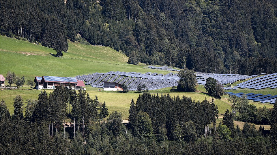 Breaking Down the Components of a Solar Power System: Panels, Inverters, and Storage