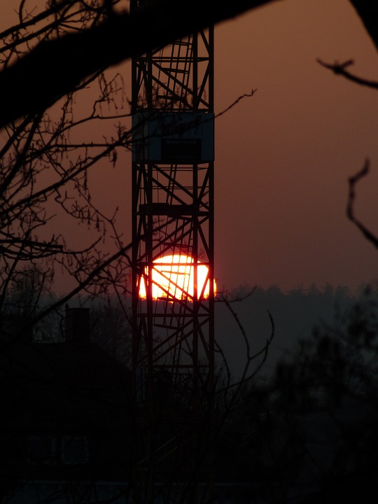 Building a Sustainable Future: The Role of Solar Construction