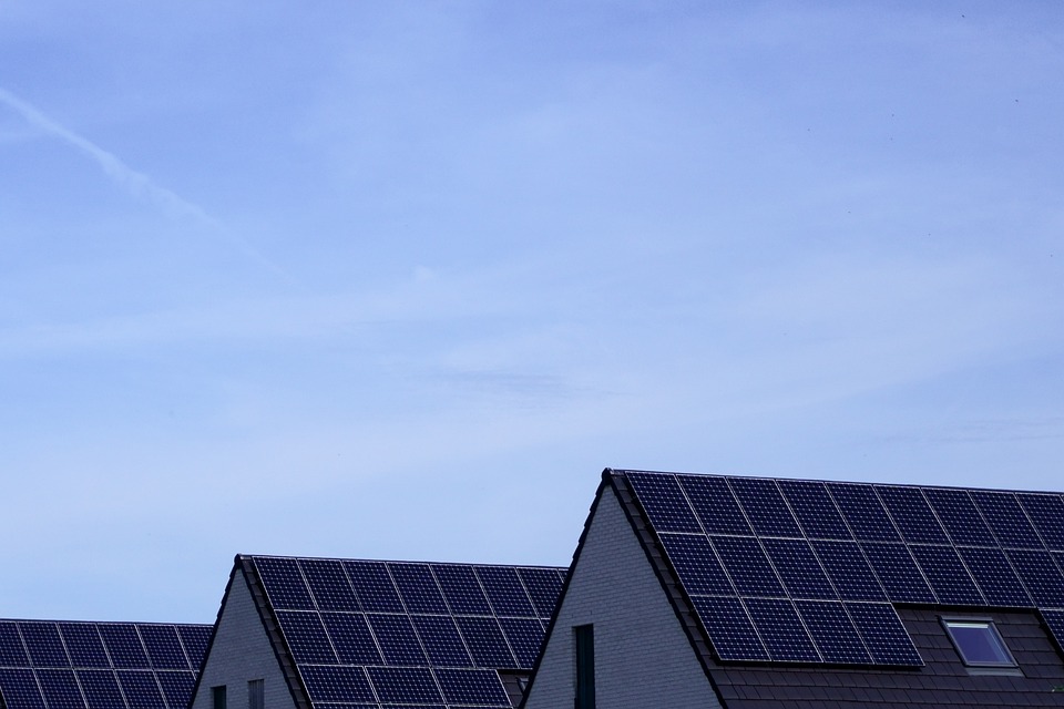 Shining a Light on Solar Power: The Latest Innovations and Breakthroughs